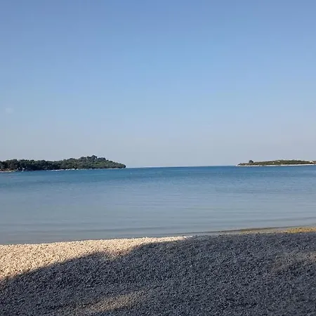 Stinjan Sunny Lägenhet *